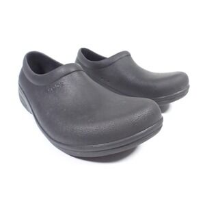 Crocs On The Clock Shoes Mens Size 7 Black Slip Resistant Work Non Marking Clogs